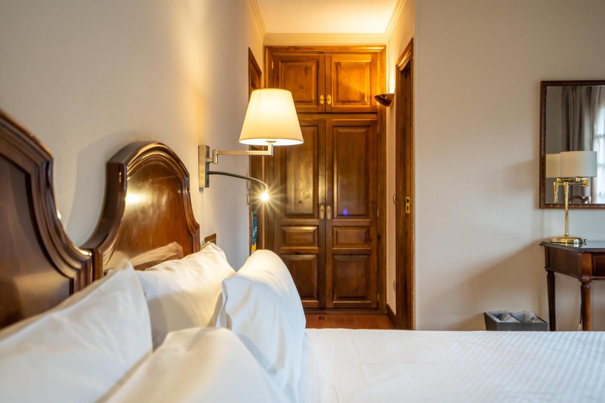 Abba Xalet Suites Hotel Sispony Exterior photo
